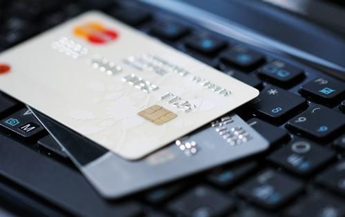 How to Pick Between Two Great Credit Cards