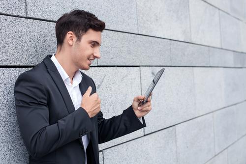 prepare-interview-man-tablet2.jpg