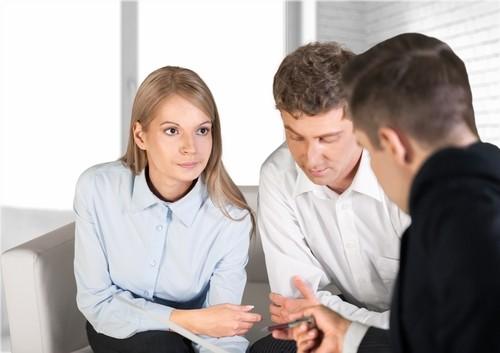 insurance-broker2.jpg