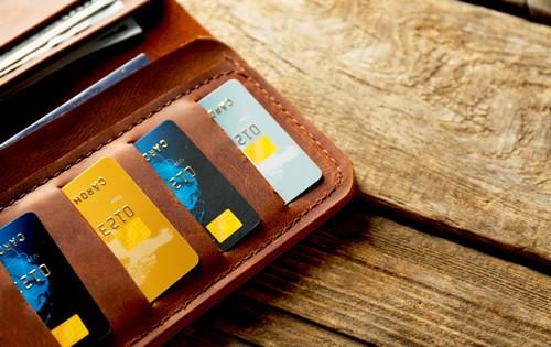 multiple-credit-cards-brown-wallet.jpg